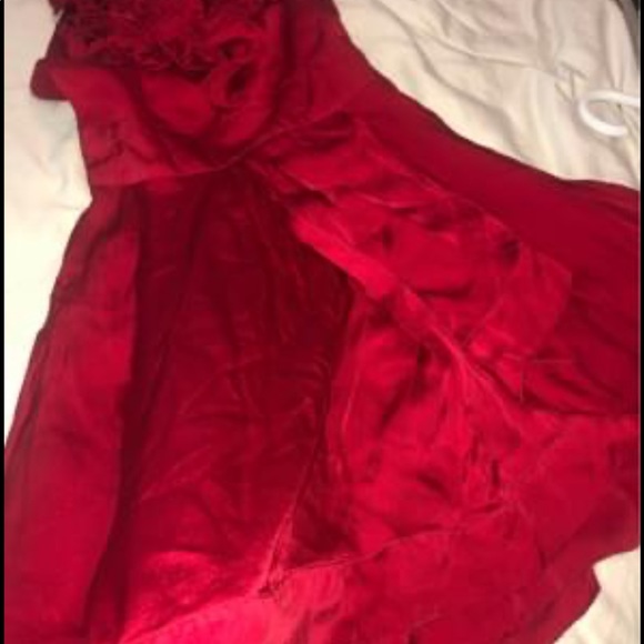 Stunning red silk Bebe dress - Picture 4 of 7